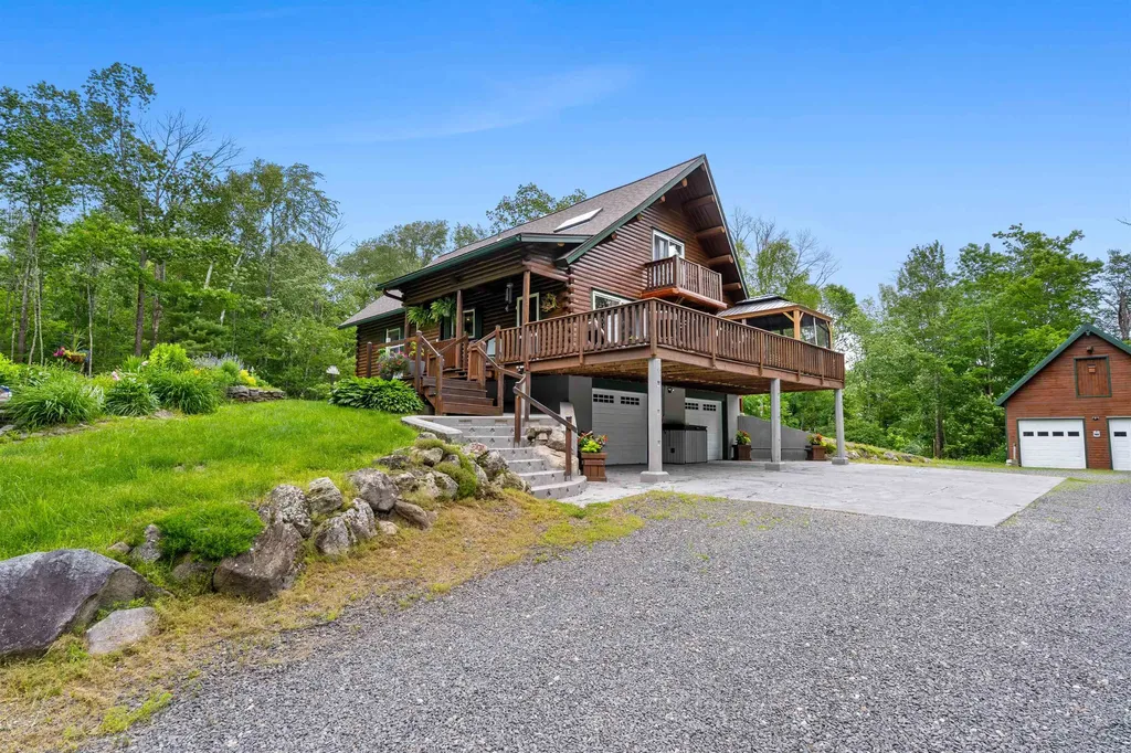 13 Chestnut Hill Road Farmington NH 03835