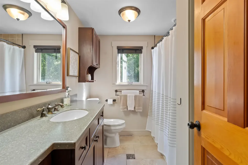 13 Chestnut Hill Road Farmington NH 03835