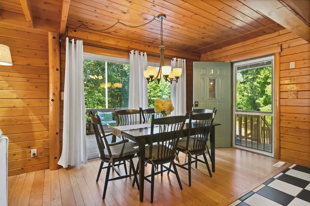 13 Chestnut Hill Road Farmington NH 03835