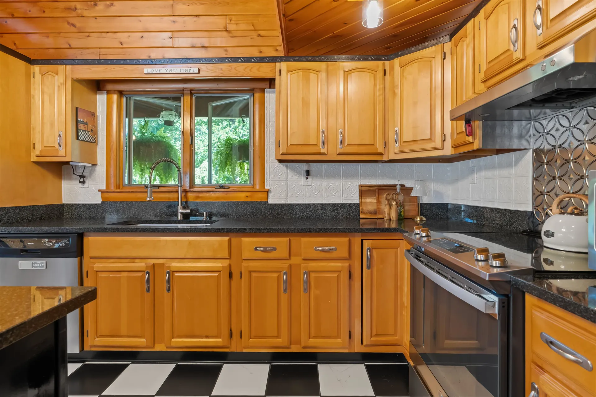 13 Chestnut Hill Road Farmington NH 03835