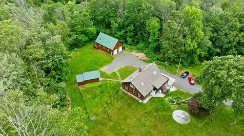 13 Chestnut Hill Road Farmington NH 03835