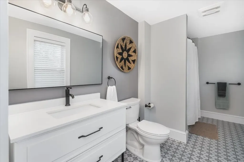 27 Penacook Street Concord NH 03301