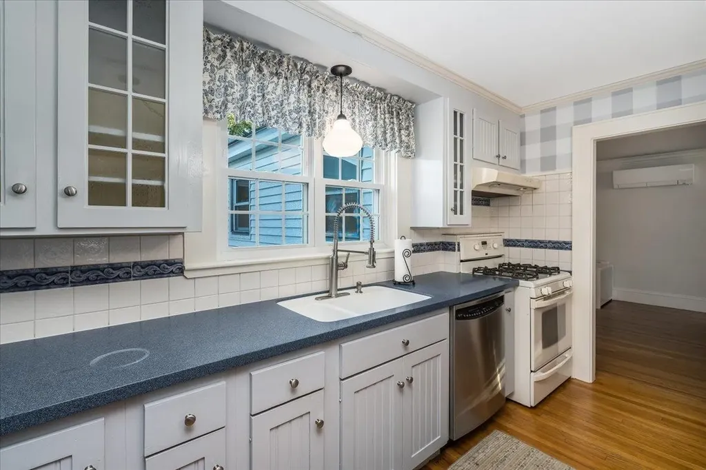 27 Penacook Street Concord NH 03301