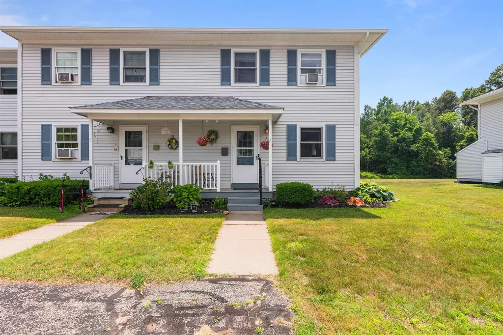 6 Parizo Street Essex VT 05452