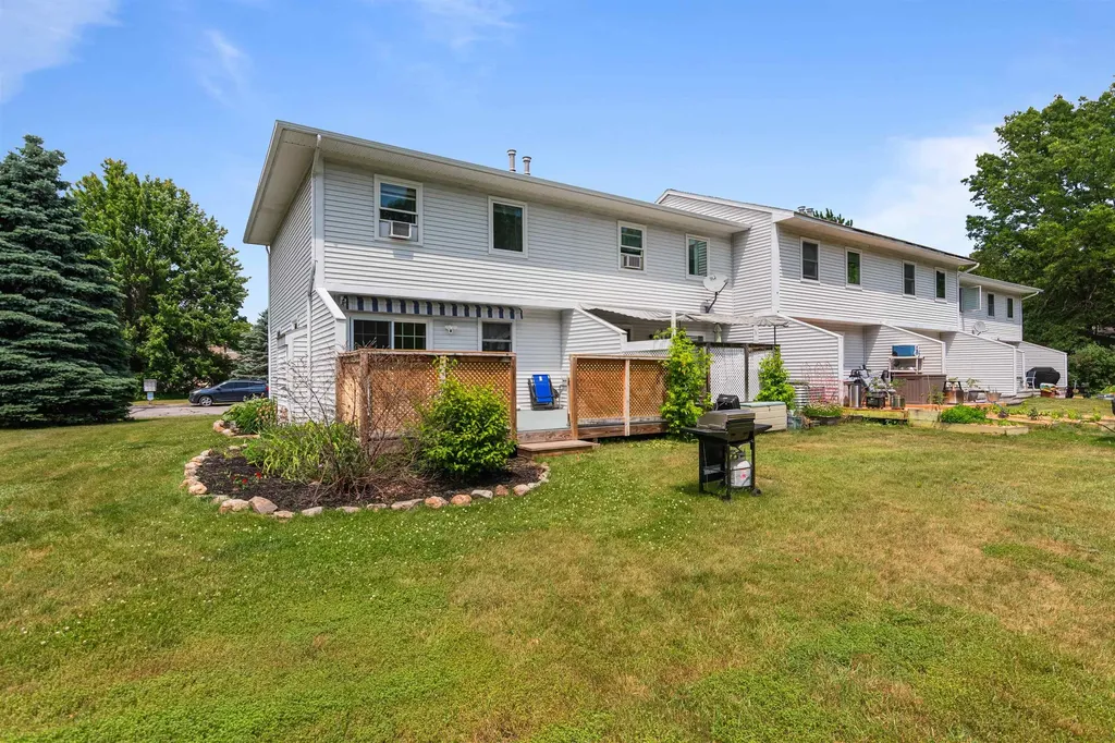 6 Parizo Street Essex VT 05452