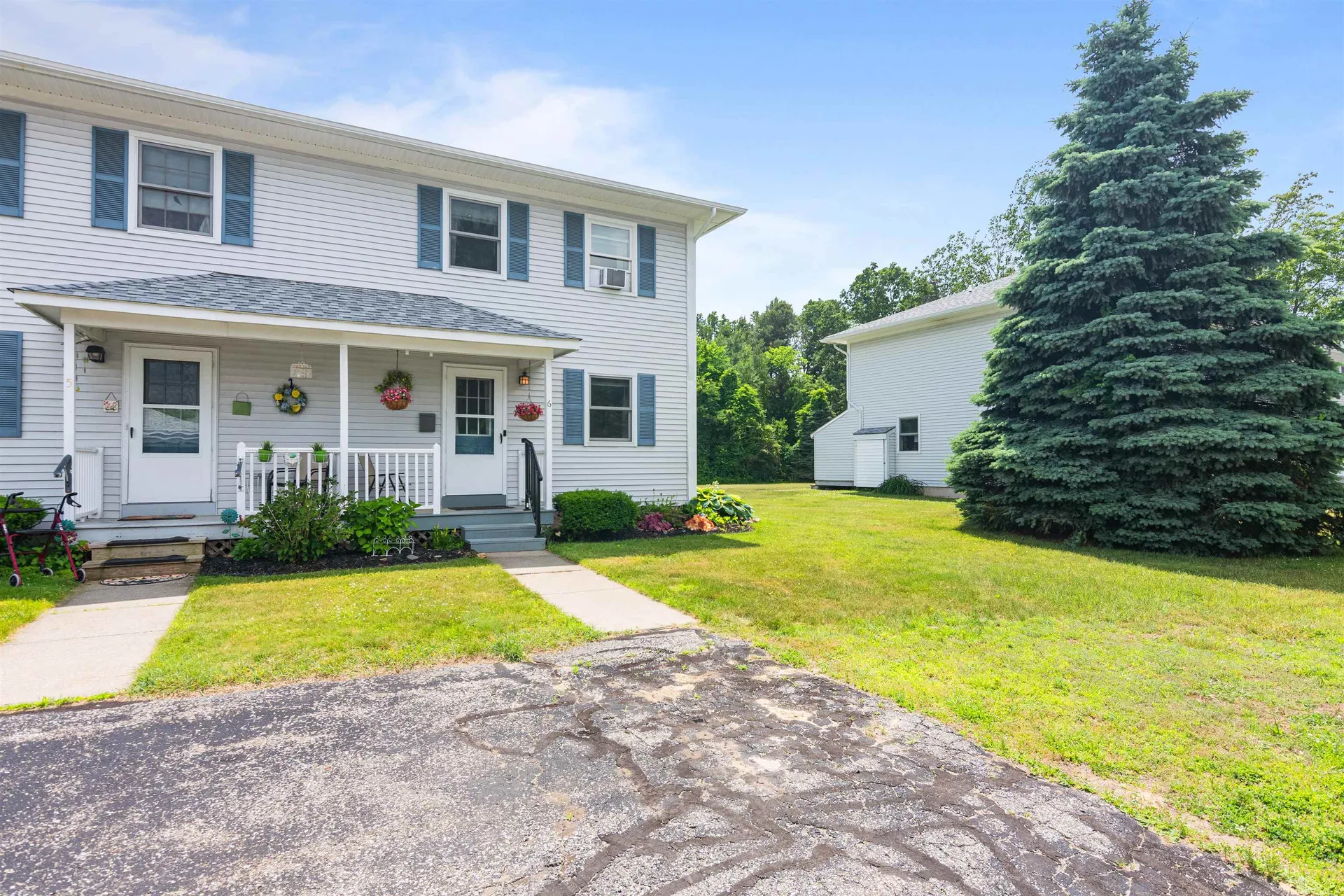 6 Parizo Street Essex VT 05452