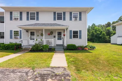 6 Parizo Street Essex VT 05452