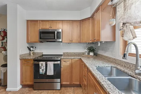 6 Parizo Street Essex VT 05452