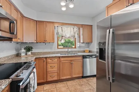 6 Parizo Street Essex VT 05452