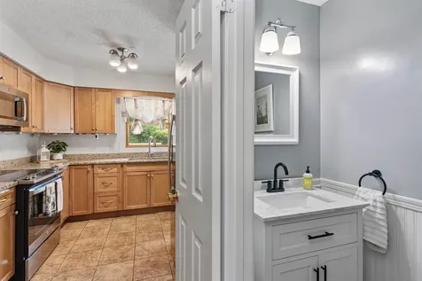 6 Parizo Street Essex VT 05452