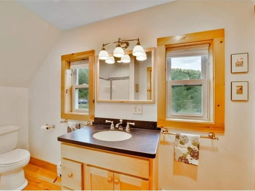 32 Rose Road Fairfax VT 05454
