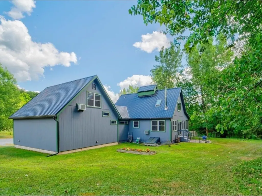 32 Rose Road Fairfax VT 05454