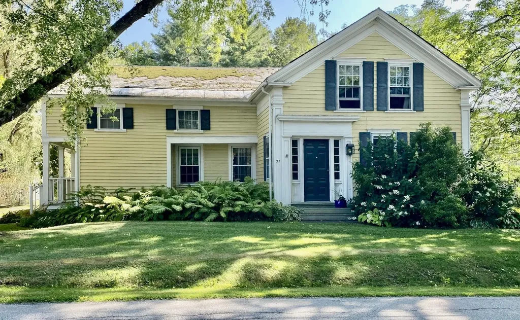 21 West Street Middletown Springs VT 05757