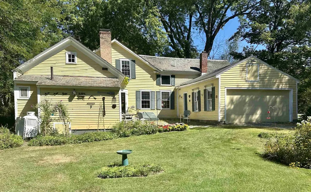 21 West Street Middletown Springs VT 05757