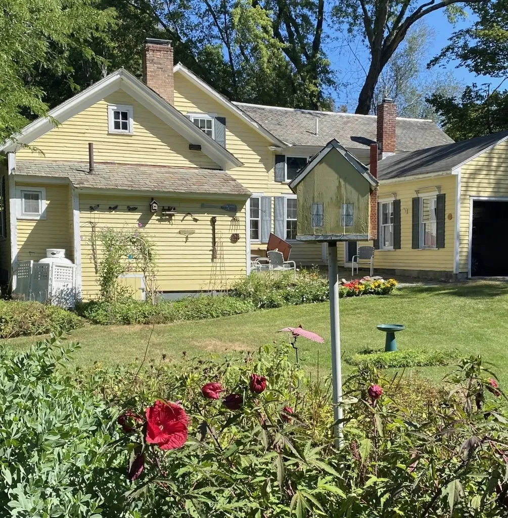 21 West Street Middletown Springs VT 05757