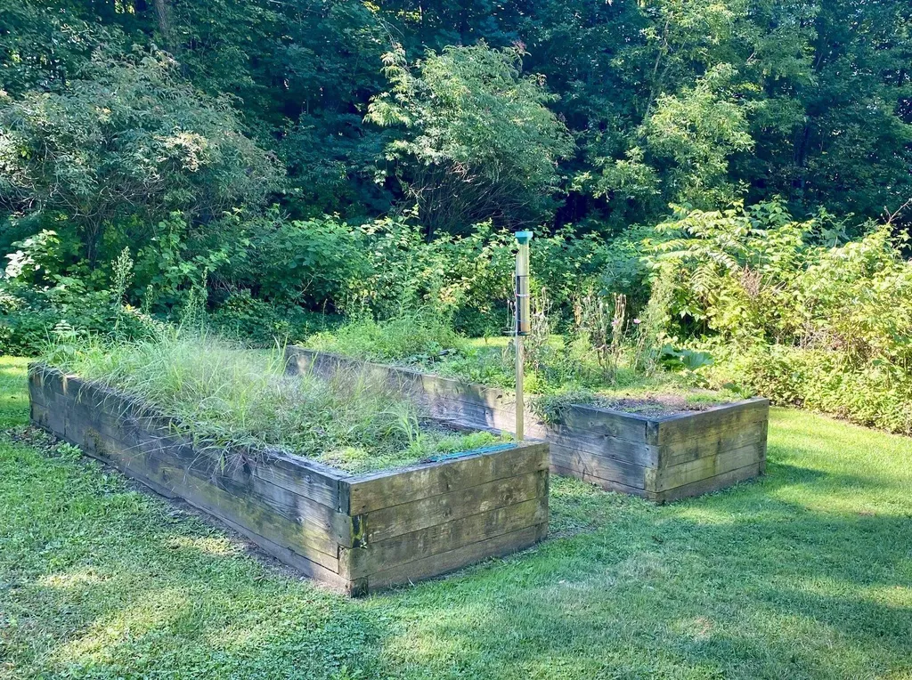 21 West Street Middletown Springs VT 05757