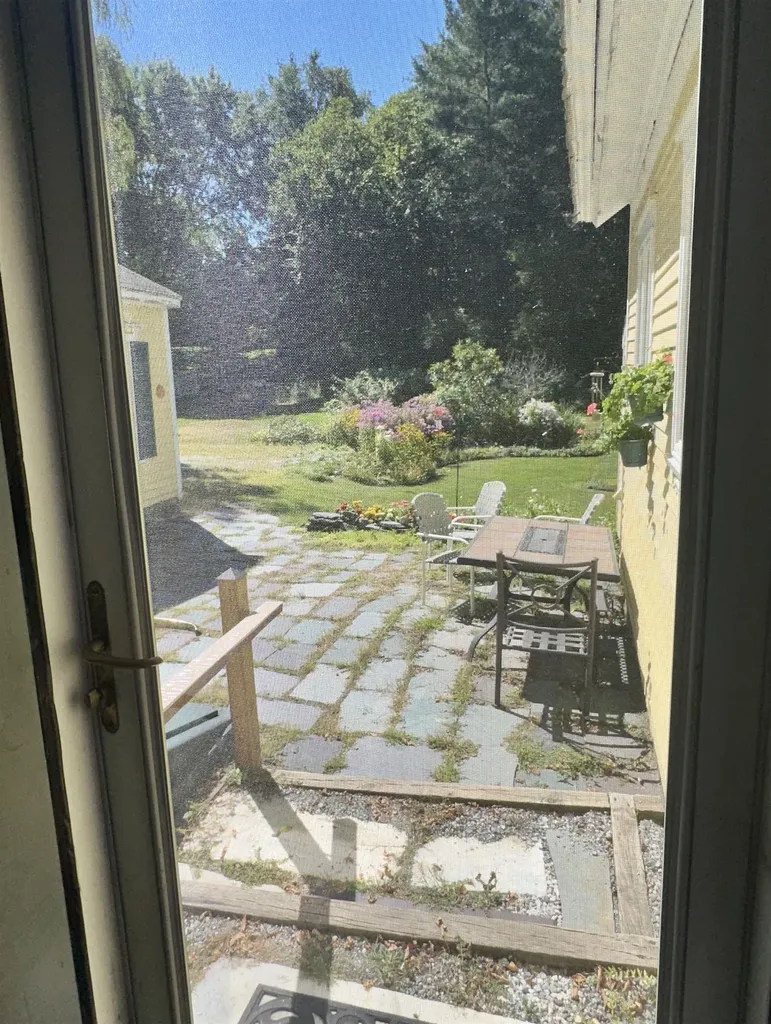 21 West Street Middletown Springs VT 05757