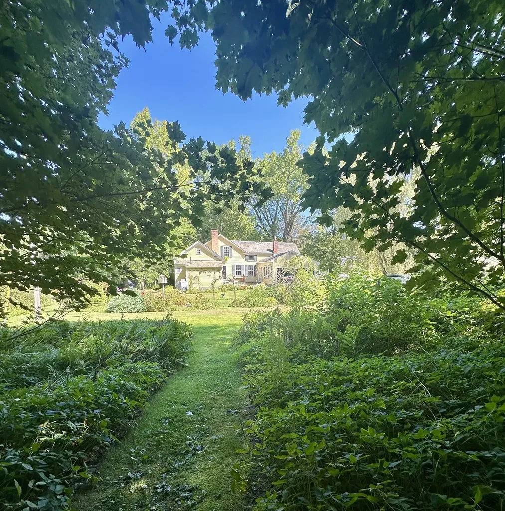 21 West Street Middletown Springs VT 05757