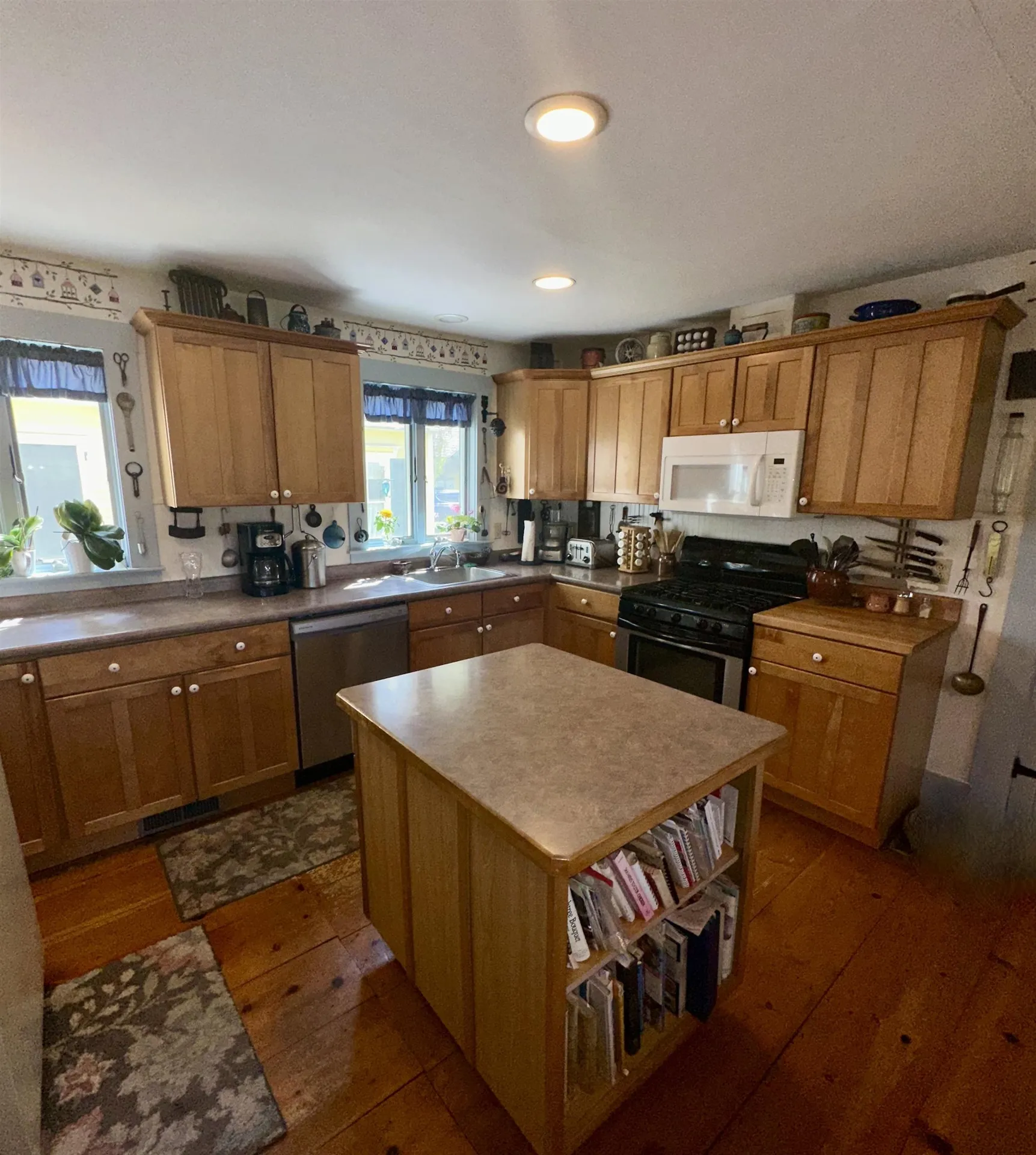 21 West Street Middletown Springs VT 05757