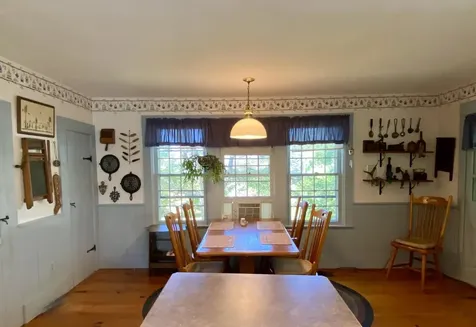 21 West Street Middletown Springs VT 05757