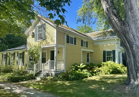 21 West Street Middletown Springs VT 05757