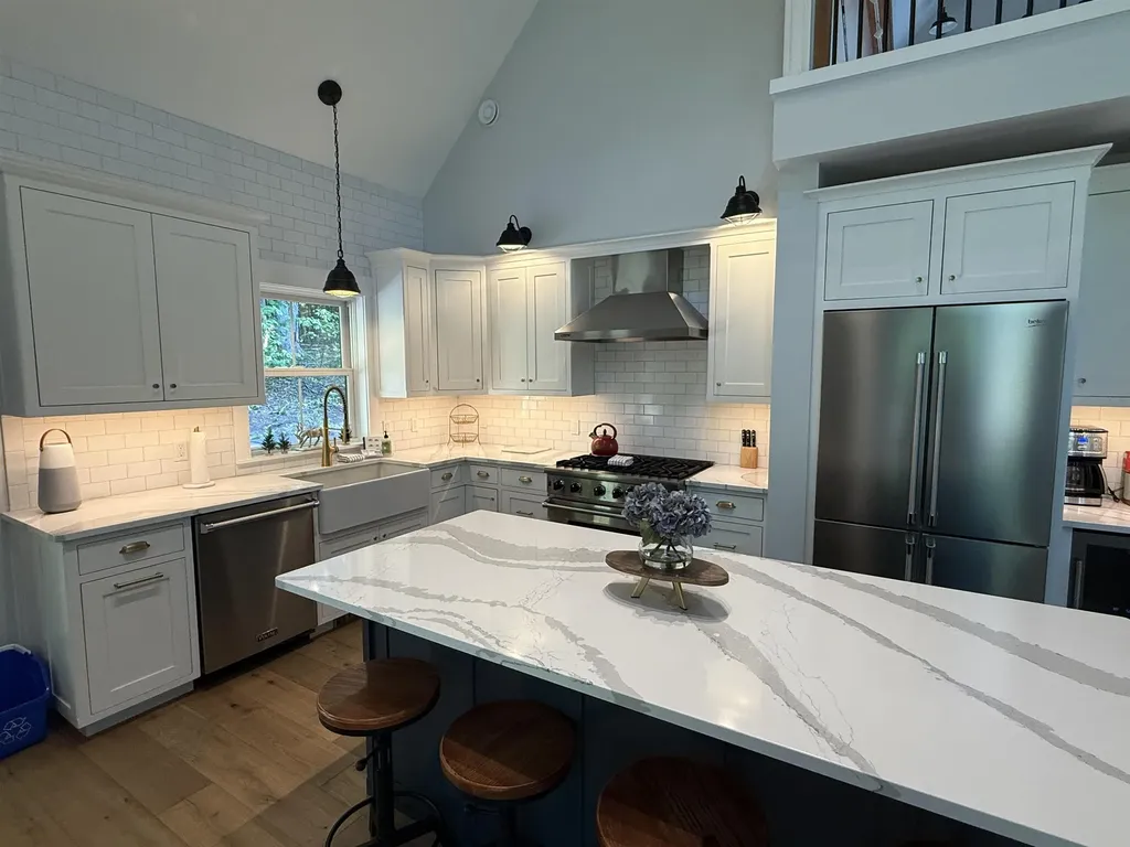 30 Colony Road Extension Warren VT 05674