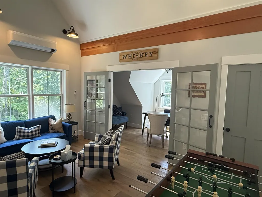 30 Colony Road Extension Warren VT 05674