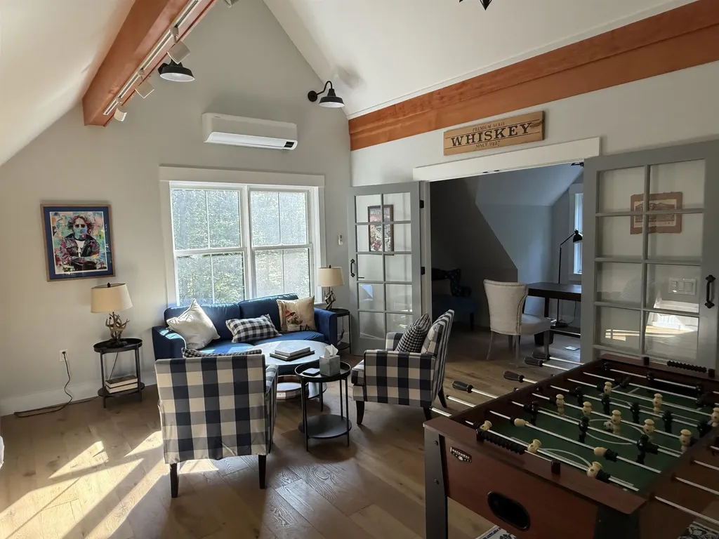 30 Colony Road Extension Warren VT 05674