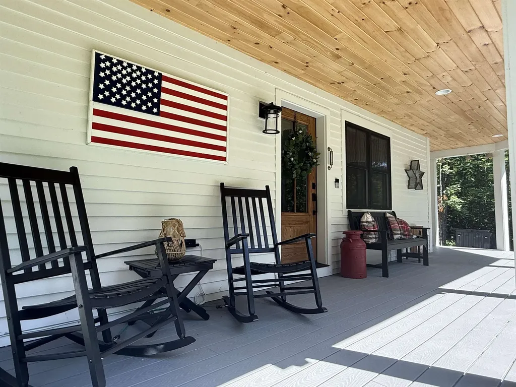 30 Colony Road Extension Warren VT 05674