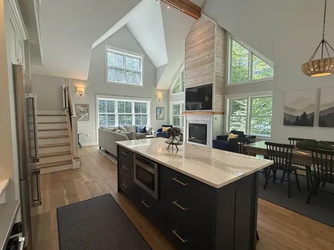 30 Colony Road Extension Warren VT 05674