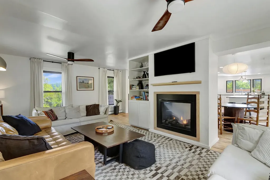 95 Melendy Hill Road Londonderry VT 05148