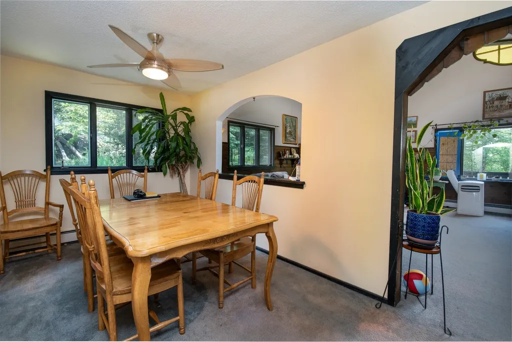 105 Bearly Way Killington VT 05751