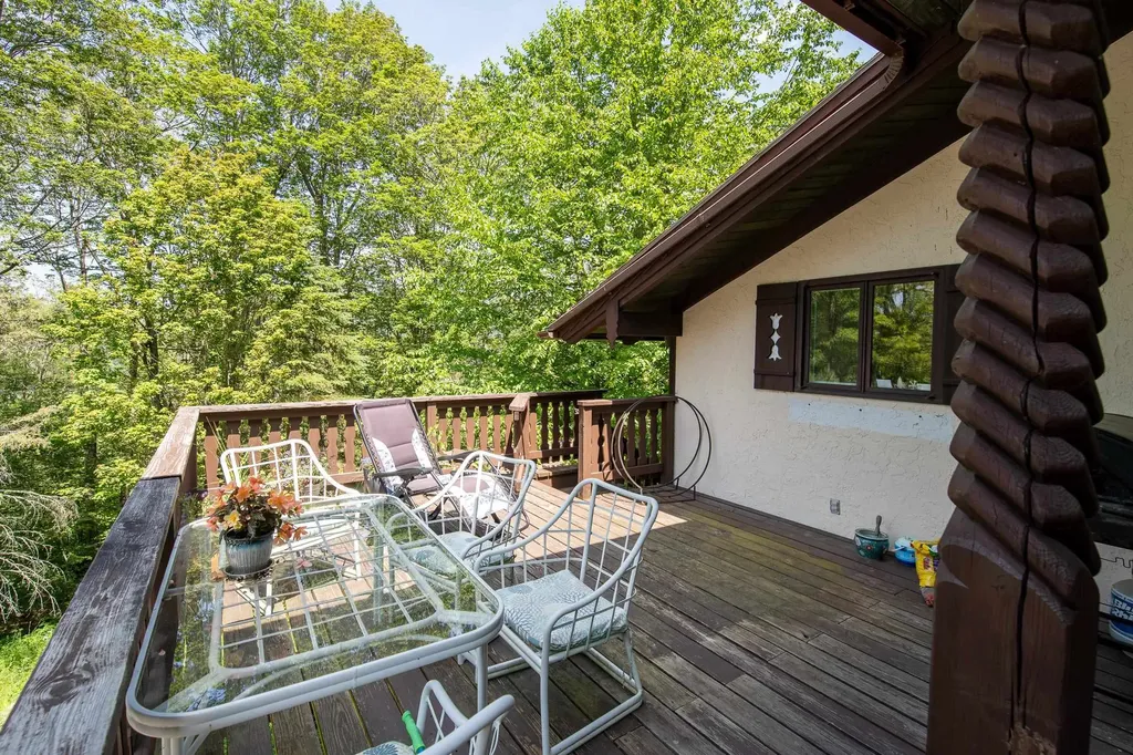 105 Bearly Way Killington VT 05751