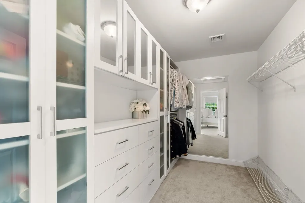 43 Hampton Road Exeter NH 03833