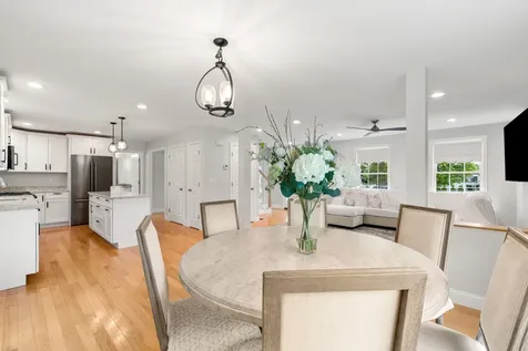 43 Hampton Road Exeter NH 03833