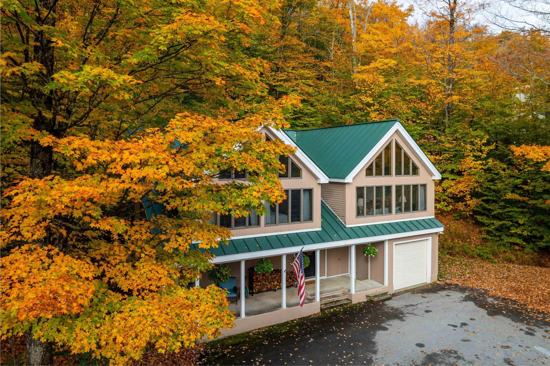 17 Roundtree Road Winhall VT 05340