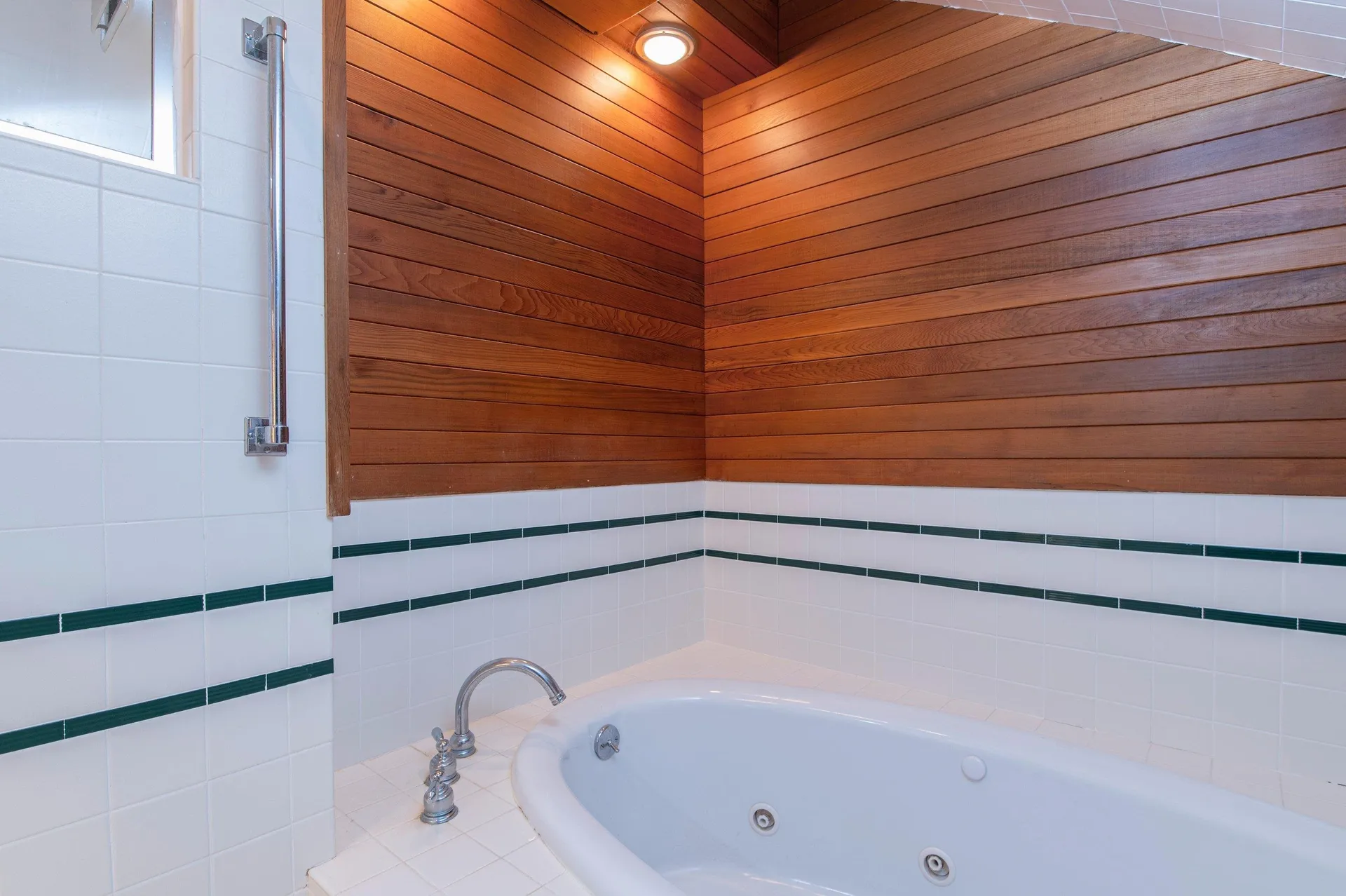17 Roundtree Road Winhall VT 05340