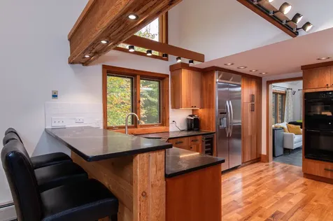 17 Roundtree Road Winhall VT 05340