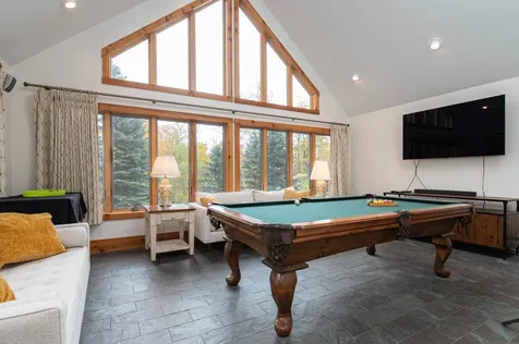 17 Roundtree Road Winhall VT 05340