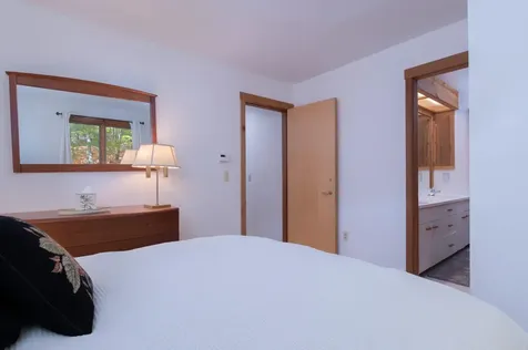 17 Roundtree Road Winhall VT 05340