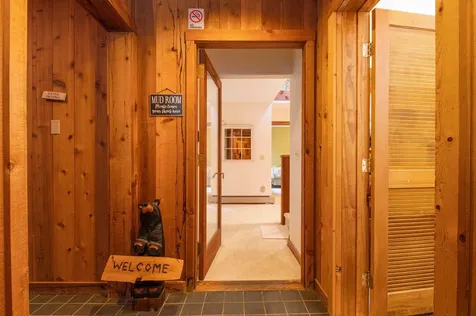 17 Roundtree Road Winhall VT 05340