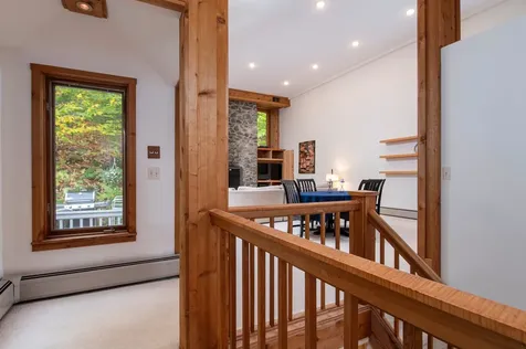 17 Roundtree Road Winhall VT 05340