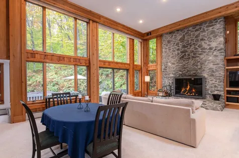 17 Roundtree Road Winhall VT 05340