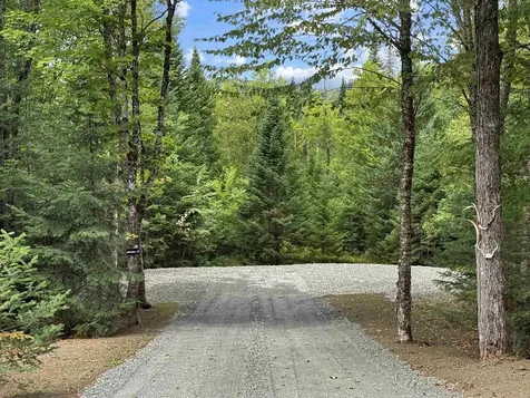 8 Ivan Drive Pittsburg NH 03592