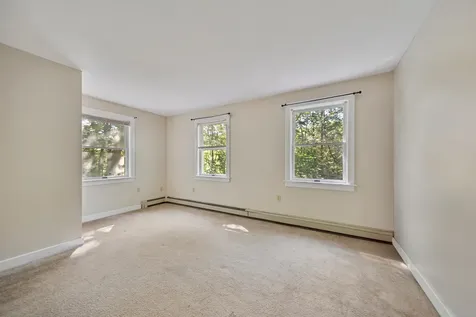 56 Tate Road Gilford NH 03249