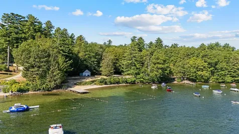 56 Tate Road Gilford NH 03249