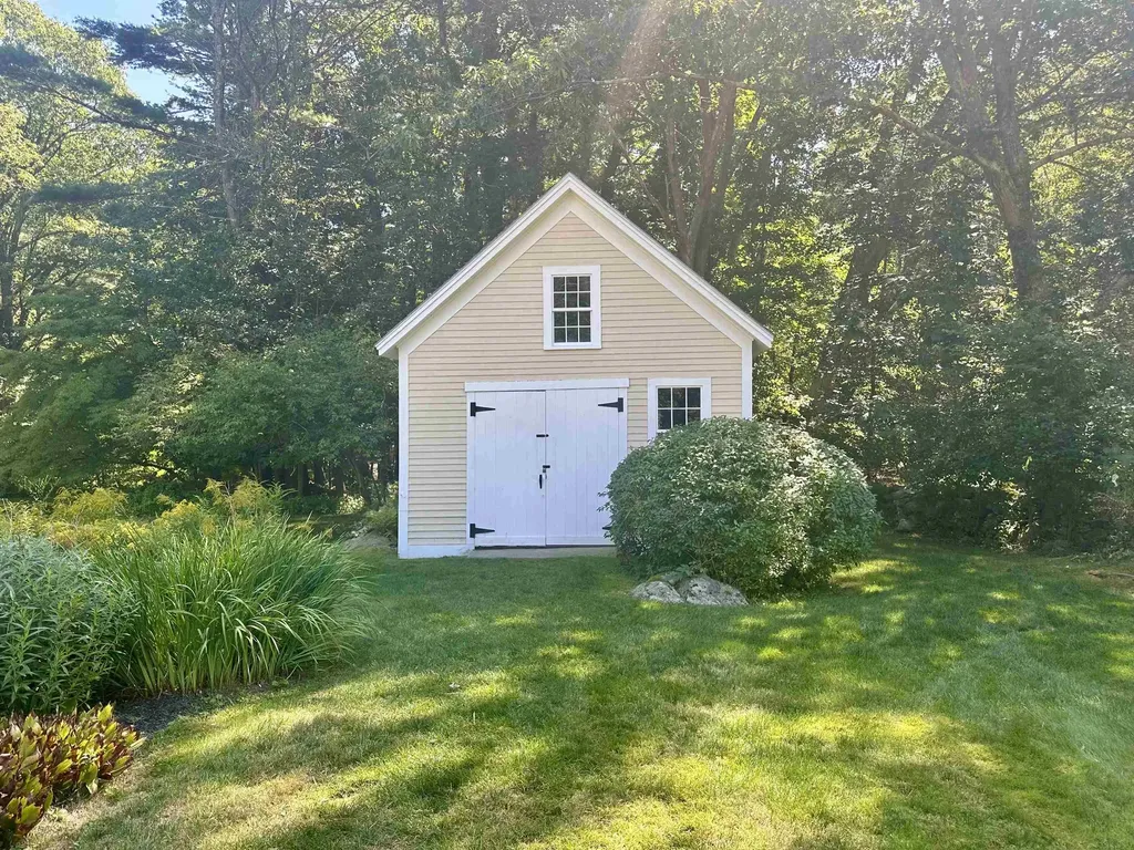 123 Mill Road North Hampton NH 03862