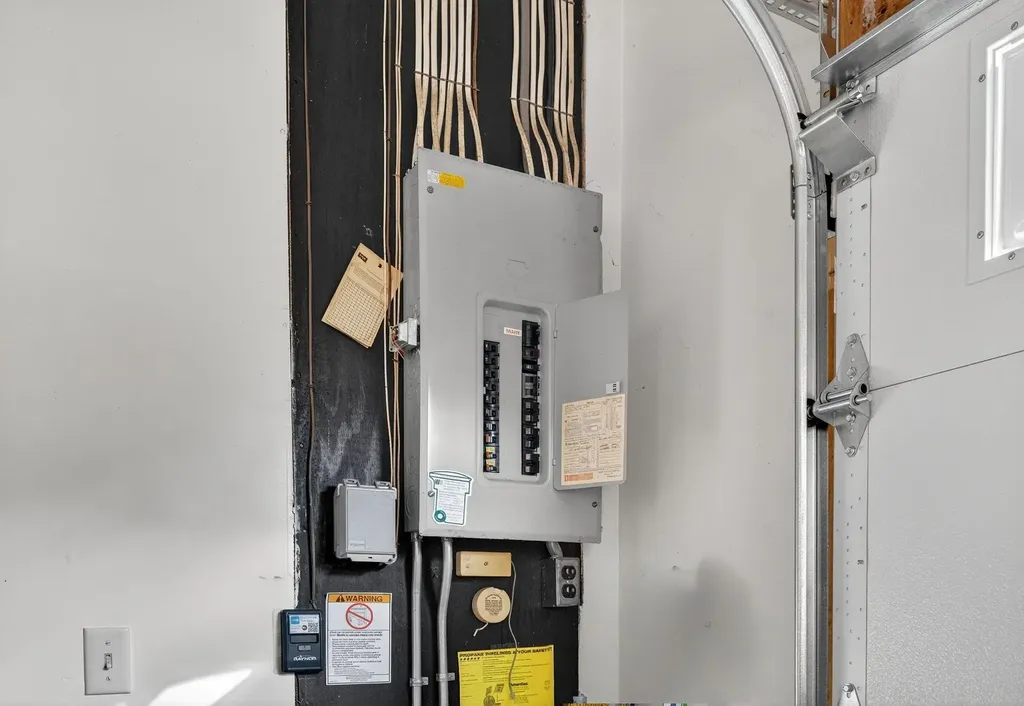 32D Stonehouse Lane Keene NH 03431