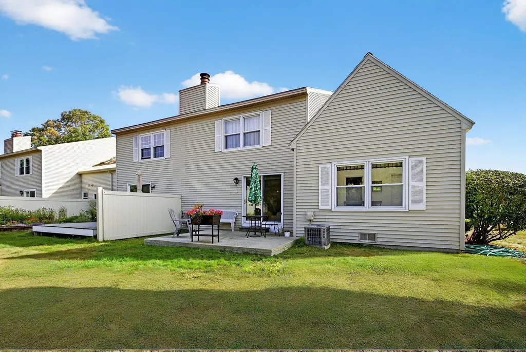 32D Stonehouse Lane Keene NH 03431