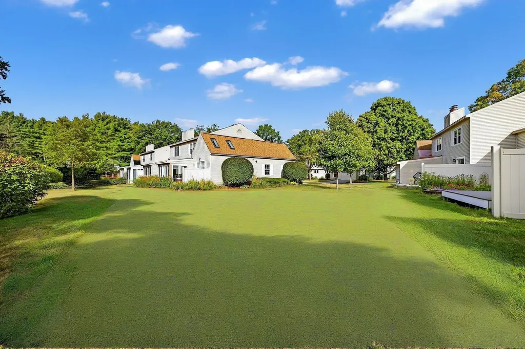 32D Stonehouse Lane Keene NH 03431